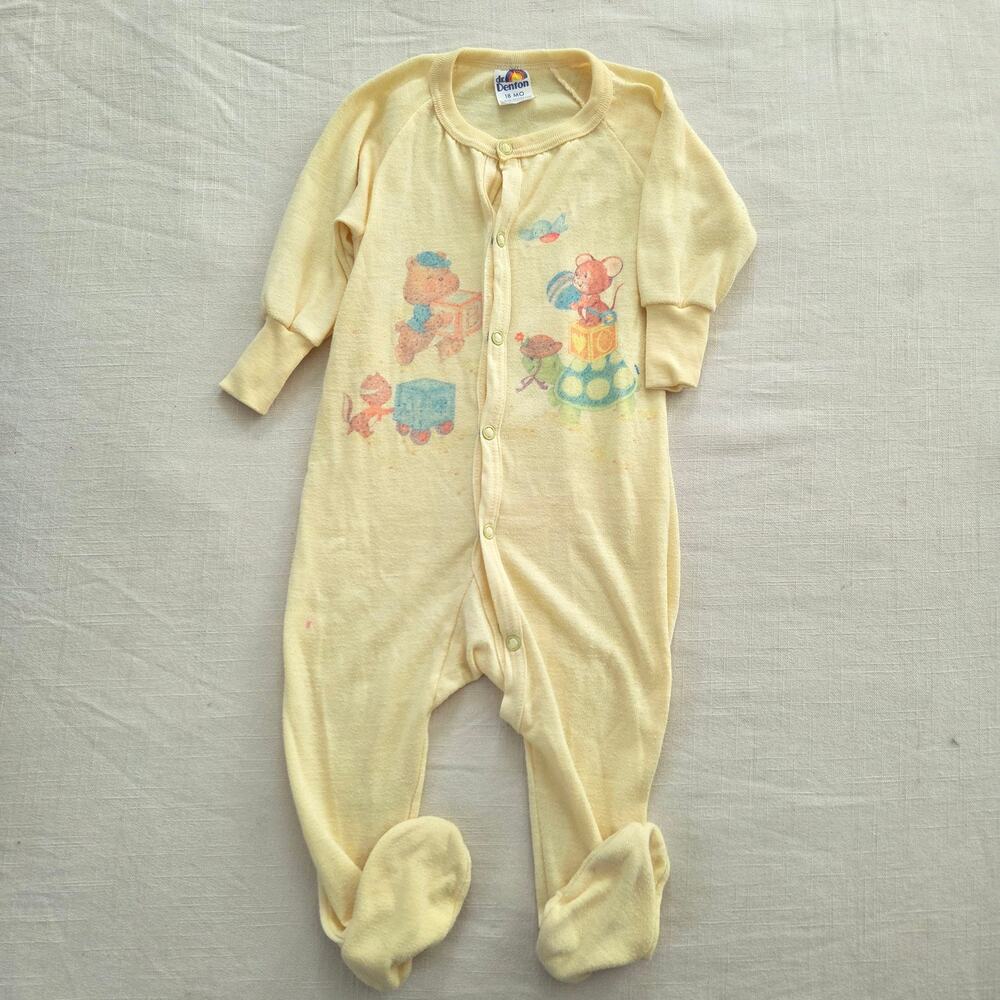 Vintage Cute Animals Footed PJs 18 months